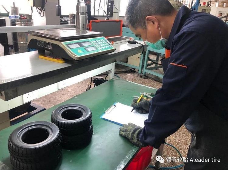 wheelchair tires